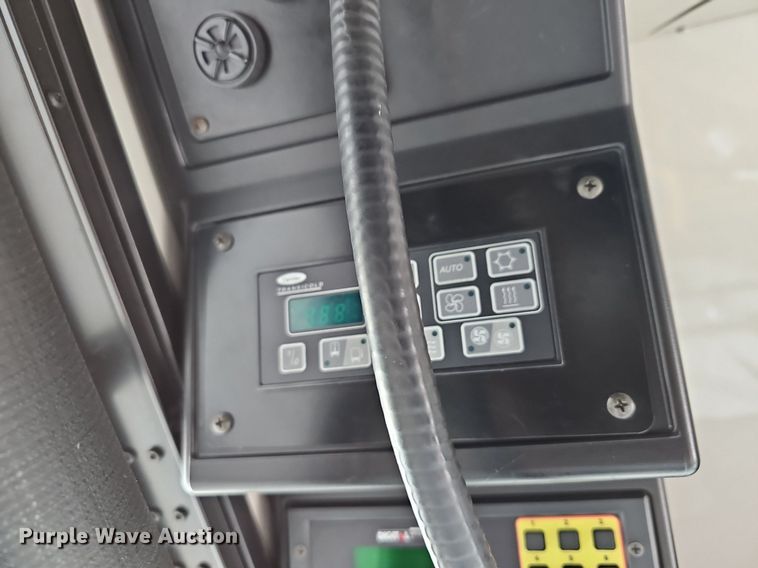 image for item DR5849 2011 Gillig  transit bus