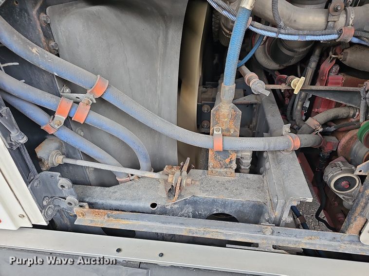 image for item DR5849 2011 Gillig  transit bus