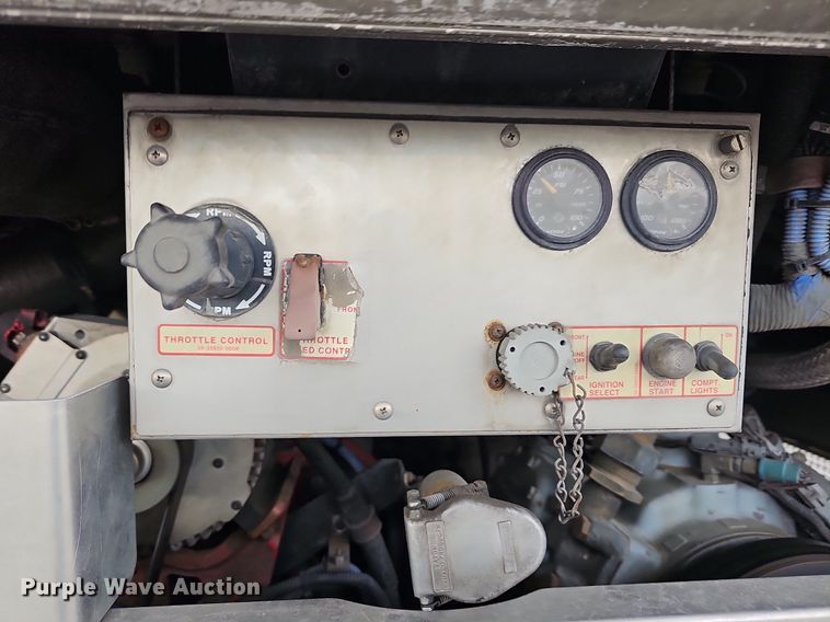 image for item DR5849 2011 Gillig  transit bus