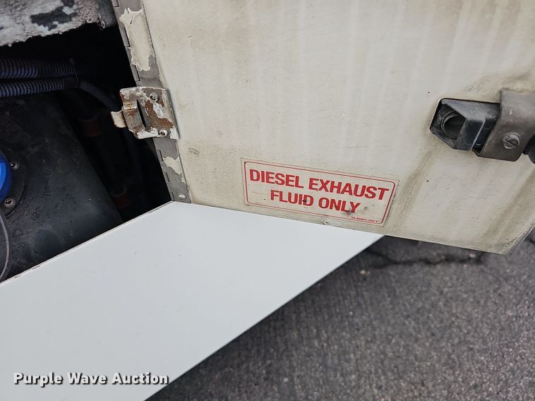 image for item DR5849 2011 Gillig  transit bus