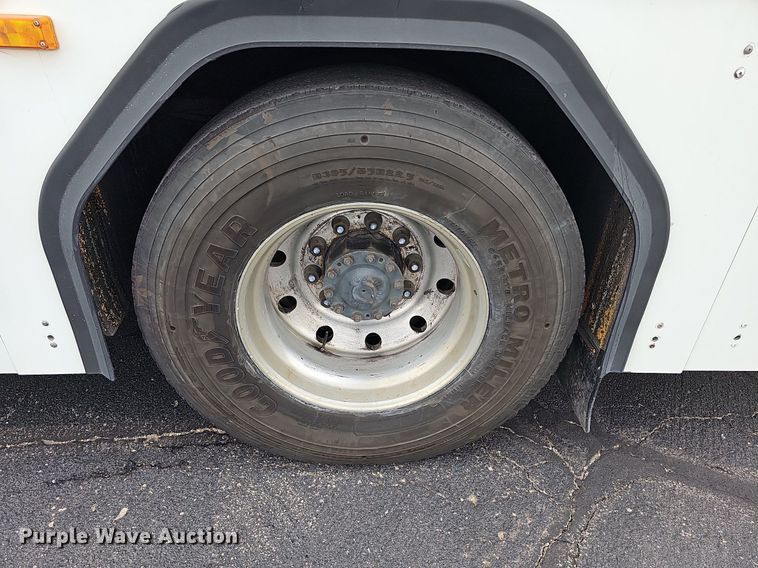 image for item DR5849 2011 Gillig  transit bus