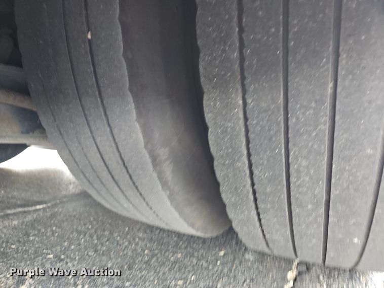 image for item DR5849 2011 Gillig  transit bus