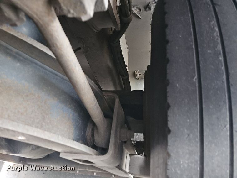 image for item DR5849 2011 Gillig  transit bus