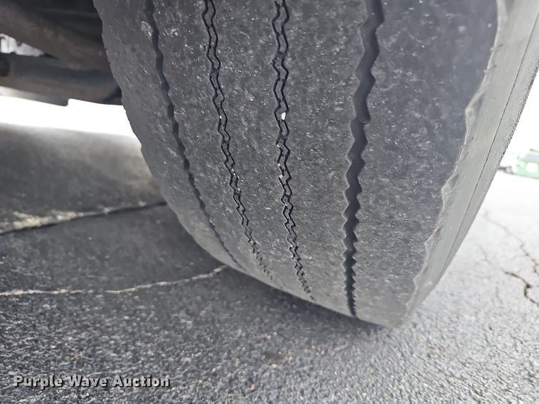 image for item DR5849 2011 Gillig  transit bus