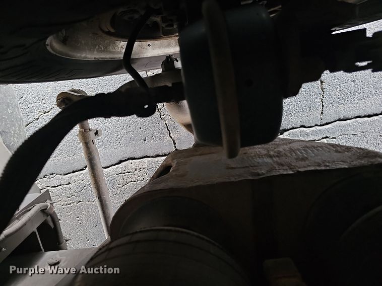 image for item DR5849 2011 Gillig  transit bus