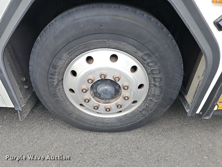 image for item DR5849 2011 Gillig  transit bus