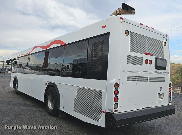 image for item DR5850 2011 Gillig G27B102N4  transit bus