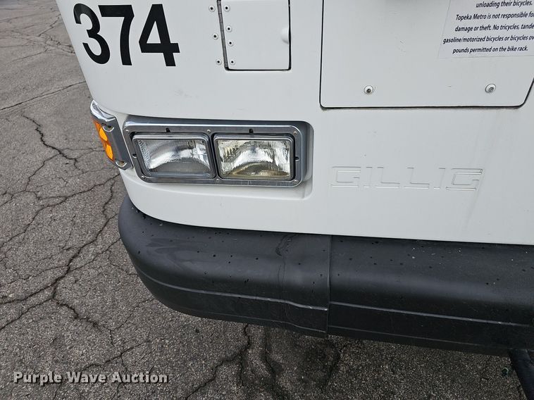 image for item DR5850 2011 Gillig G27B102N4  transit bus