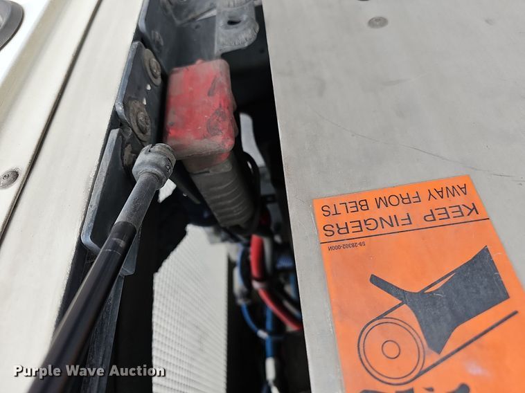 image for item DR5850 2011 Gillig G27B102N4  transit bus