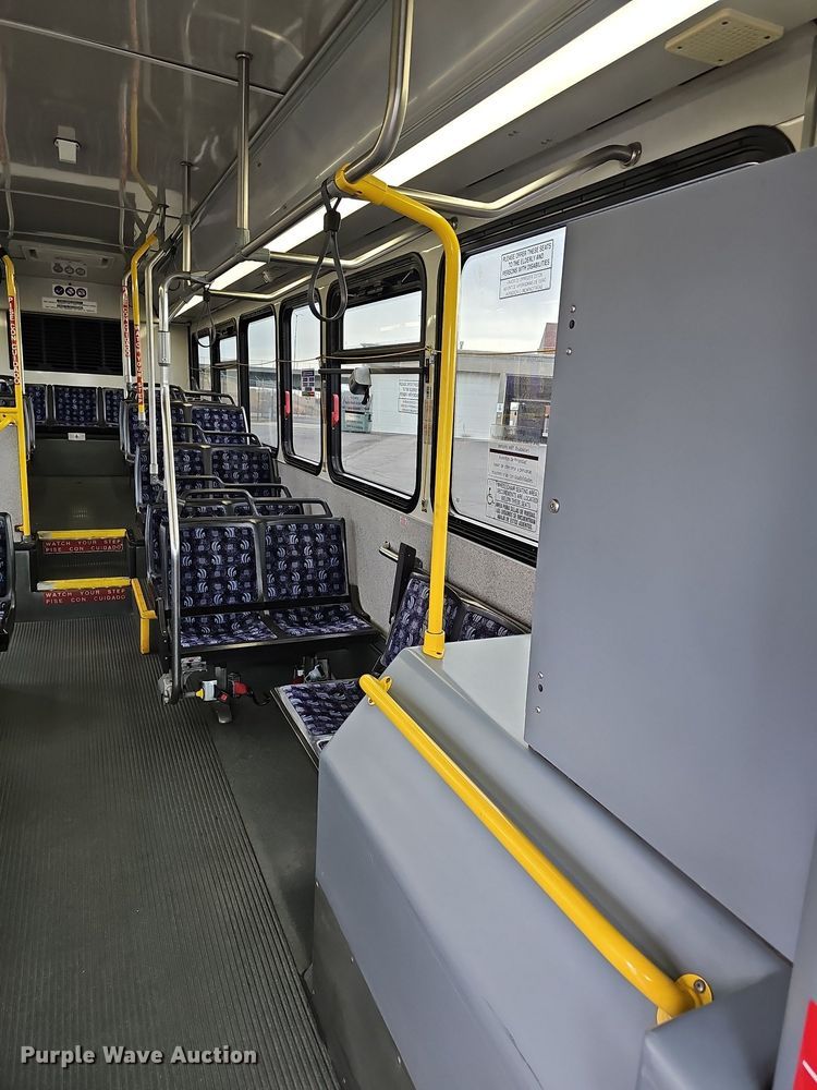 image for item DR5850 2011 Gillig G27B102N4  transit bus