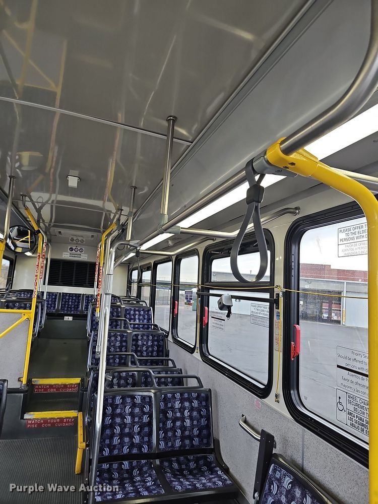 image for item DR5850 2011 Gillig G27B102N4  transit bus