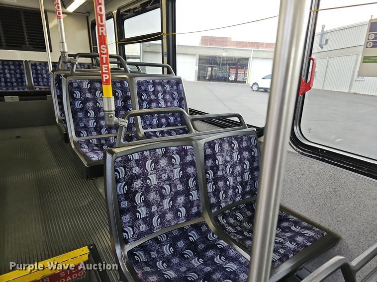 image for item DR5850 2011 Gillig G27B102N4  transit bus