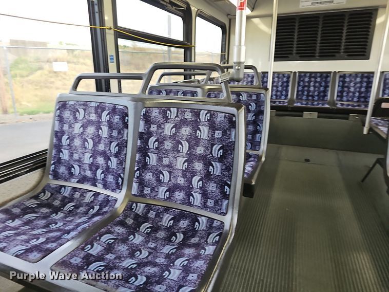 image for item DR5850 2011 Gillig G27B102N4  transit bus