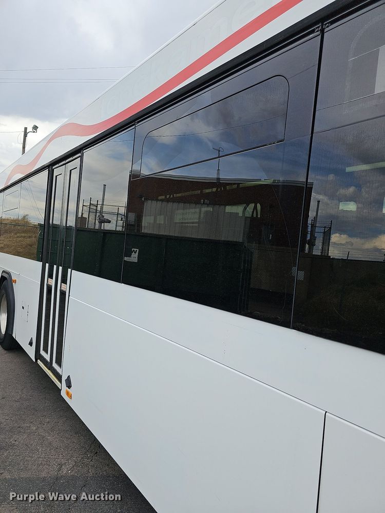 image for item DR5851 2011 Gillig G27B102N4  transit bus