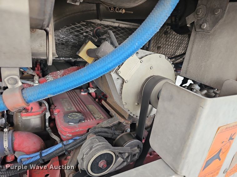 image for item DR5851 2011 Gillig G27B102N4  transit bus