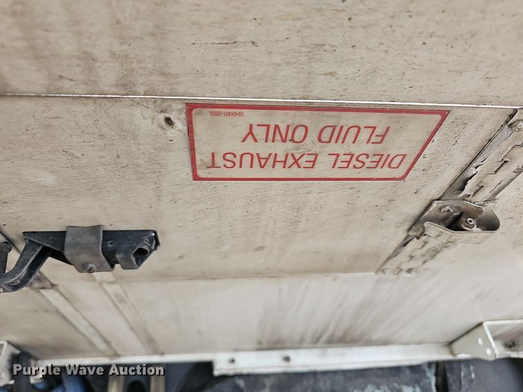 image for item DR5851 2011 Gillig G27B102N4  transit bus