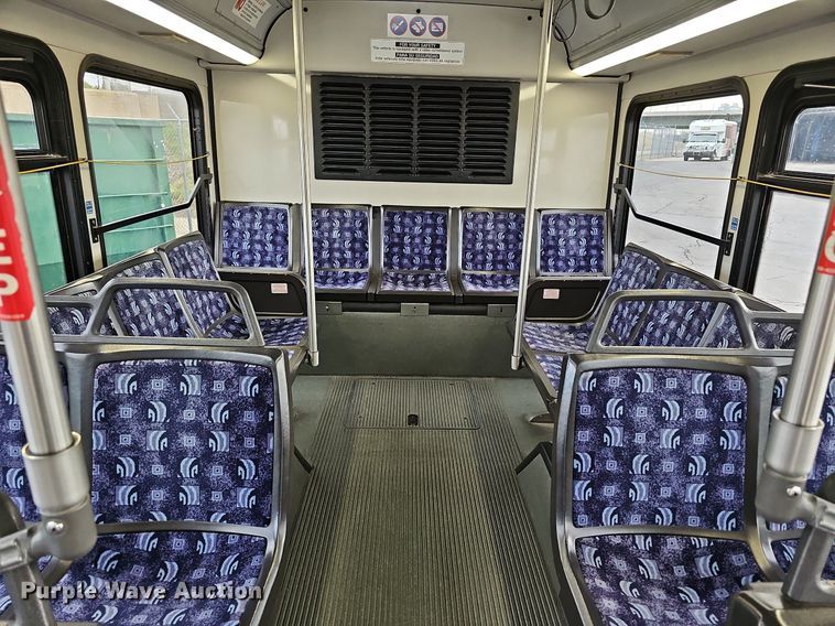 image for item DR5851 2011 Gillig G27B102N4  transit bus