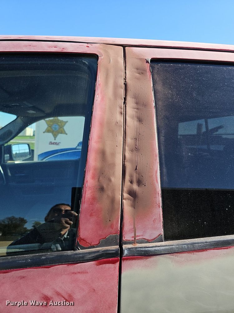 image for item DR5861 2010 Dodge Ram 1500  Quad Cab pickup truck