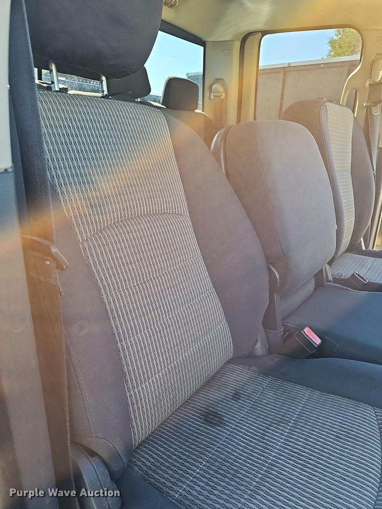 image for item DR5861 2010 Dodge Ram 1500  Quad Cab pickup truck