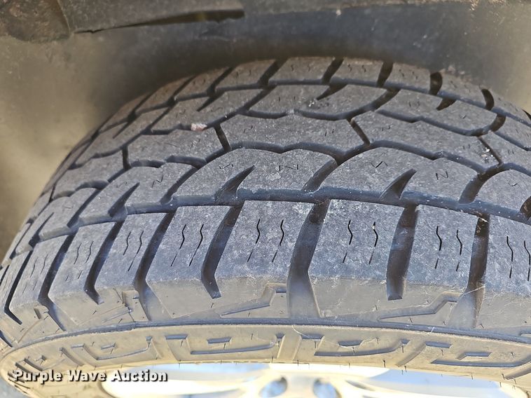 image for item DR5861 2010 Dodge Ram 1500  Quad Cab pickup truck