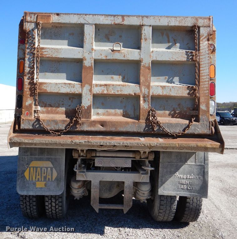 image for item DR5863 2014 Freightliner  114SD dump truck