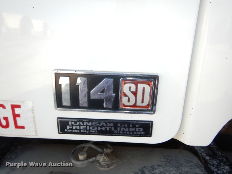 image for item DR5863 2014 Freightliner  114SD dump truck