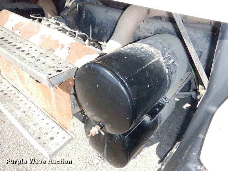 image for item DR5863 2014 Freightliner  114SD dump truck