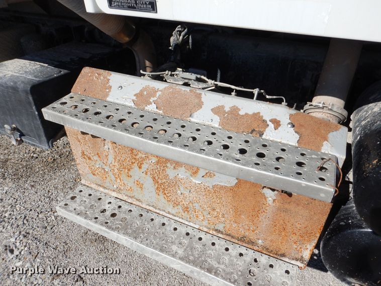 image for item DR5863 2014 Freightliner  114SD dump truck