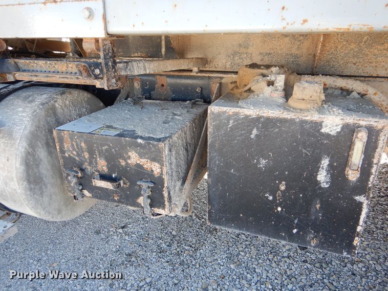 image for item DR5863 2014 Freightliner  114SD dump truck