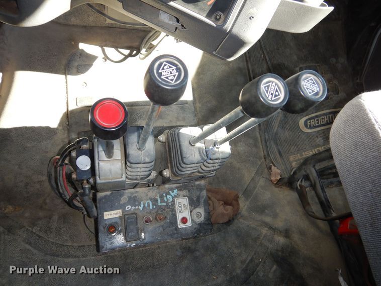 image for item DR5863 2014 Freightliner  114SD dump truck