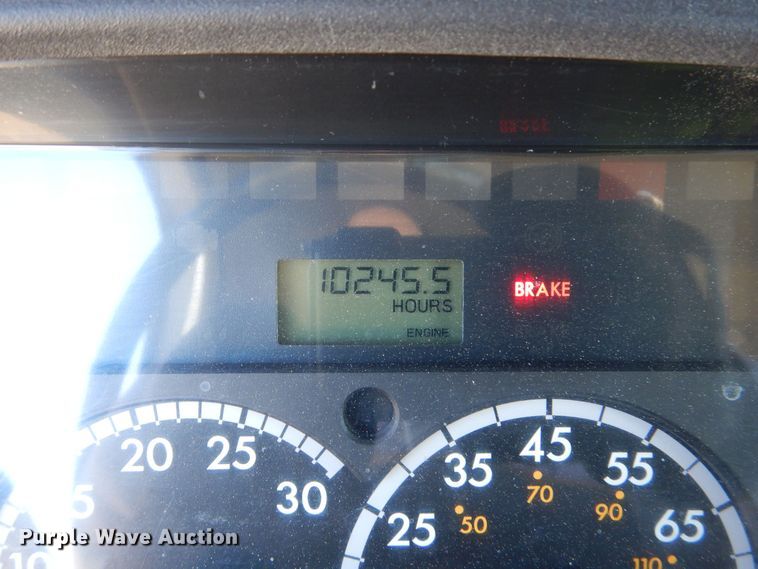 image for item DR5863 2014 Freightliner  114SD dump truck