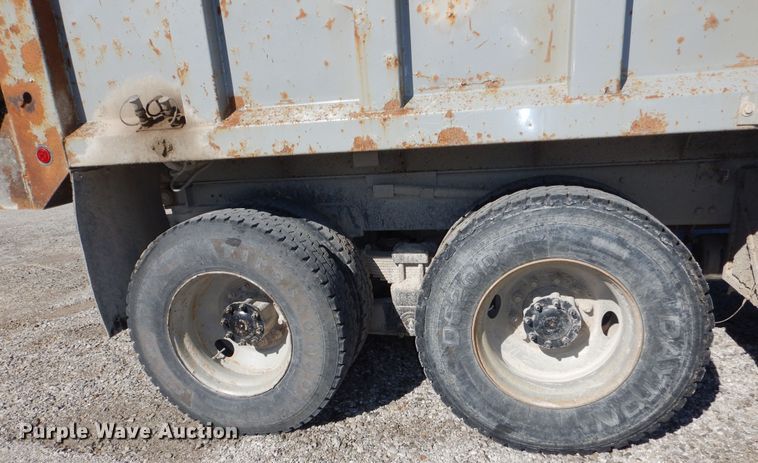 image for item DR5863 2014 Freightliner  114SD dump truck