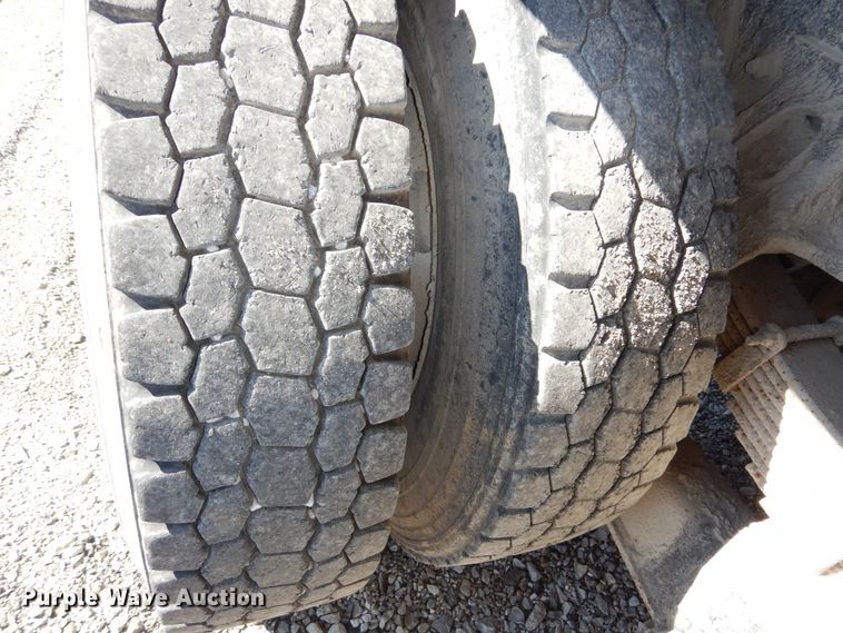 image for item DR5863 2014 Freightliner  114SD dump truck