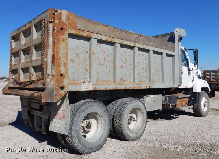 image for item DR5864 2014 Freightliner  114SD dump truck