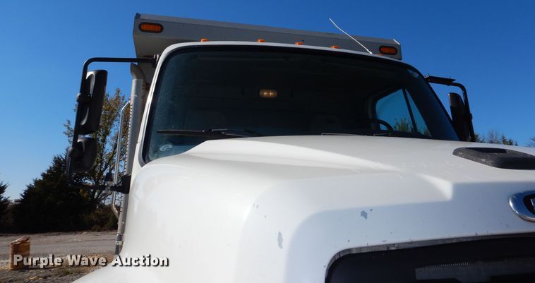 image for item DR5864 2014 Freightliner  114SD dump truck