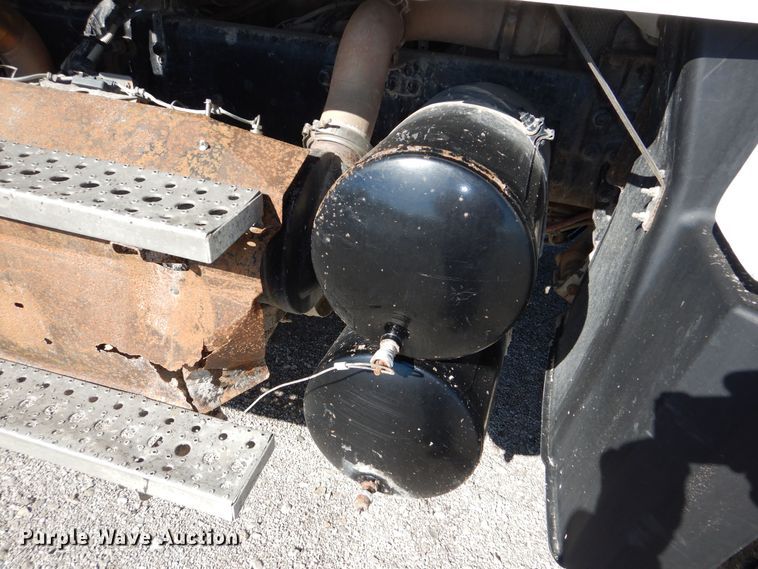 image for item DR5864 2014 Freightliner  114SD dump truck