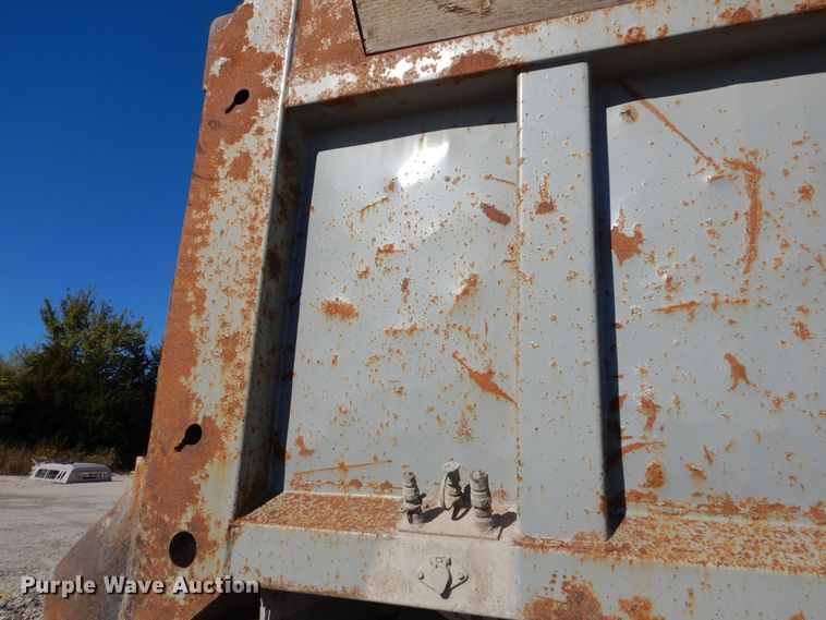 image for item DR5864 2014 Freightliner  114SD dump truck