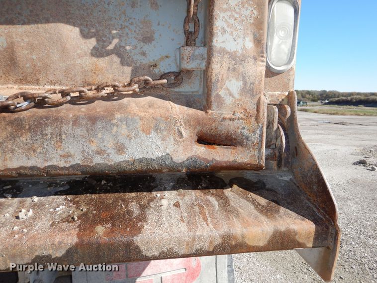 image for item DR5864 2014 Freightliner  114SD dump truck