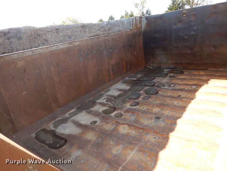 image for item DR5864 2014 Freightliner  114SD dump truck