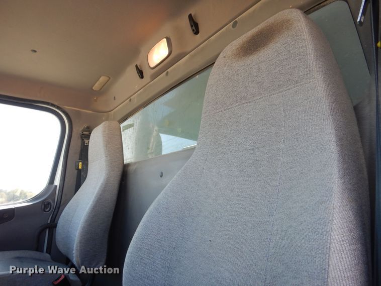 image for item DR5864 2014 Freightliner  114SD dump truck