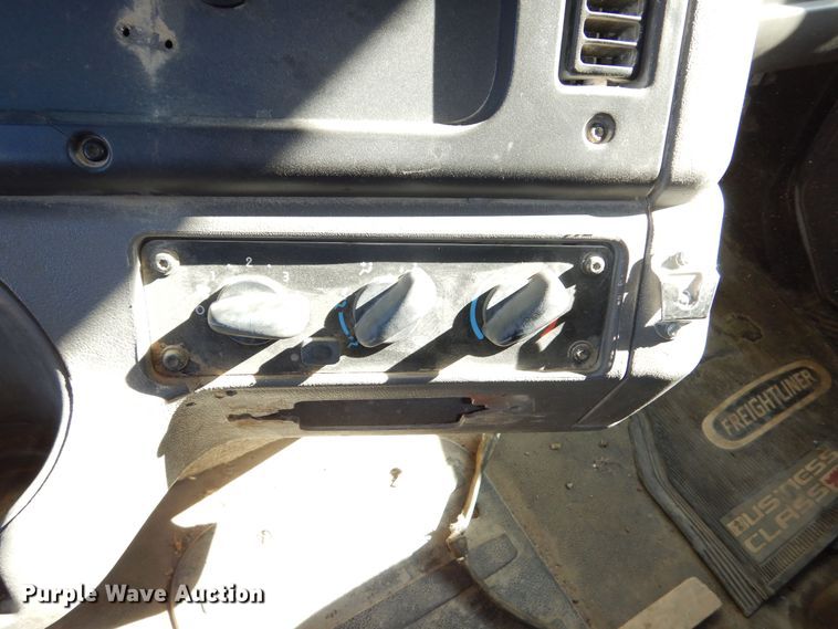 image for item DR5864 2014 Freightliner  114SD dump truck