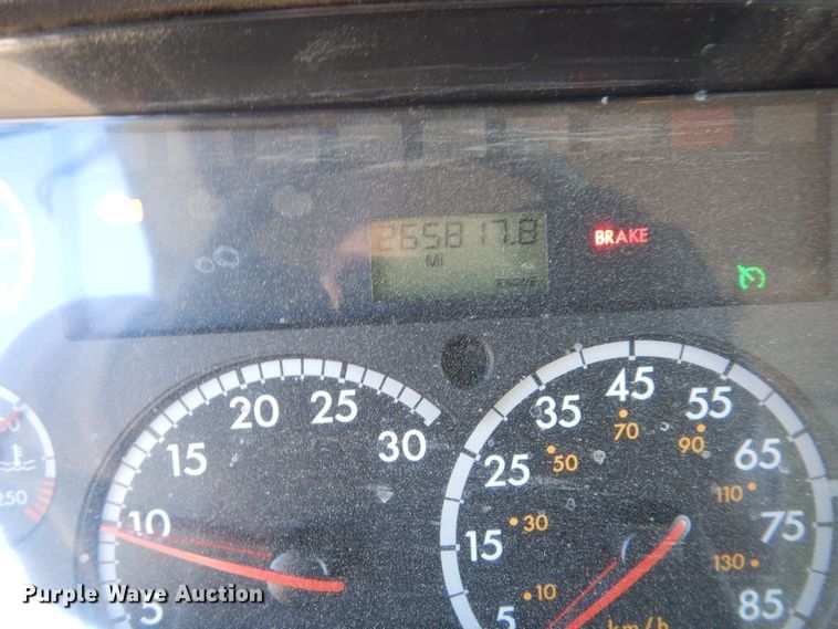 image for item DR5864 2014 Freightliner  114SD dump truck