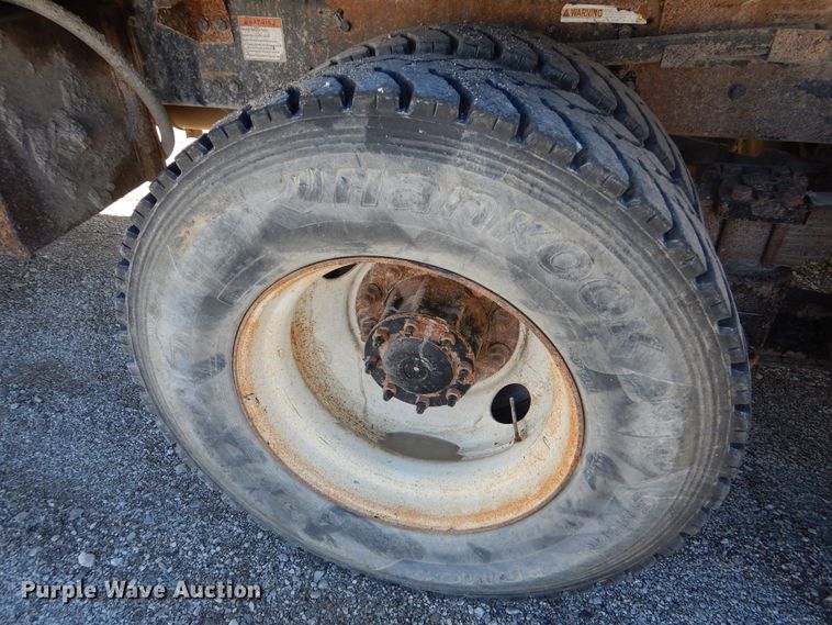 image for item DR5864 2014 Freightliner  114SD dump truck