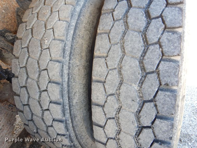 image for item DR5864 2014 Freightliner  114SD dump truck