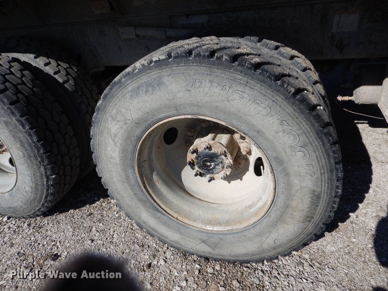 image for item DR5864 2014 Freightliner  114SD dump truck