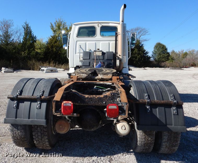 image for item DR5869 2002 Sterling L-Line semi truck