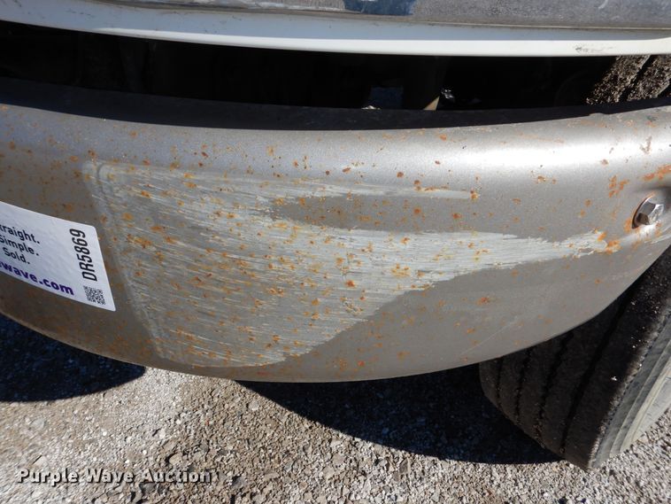 image for item DR5869 2002 Sterling L-Line semi truck