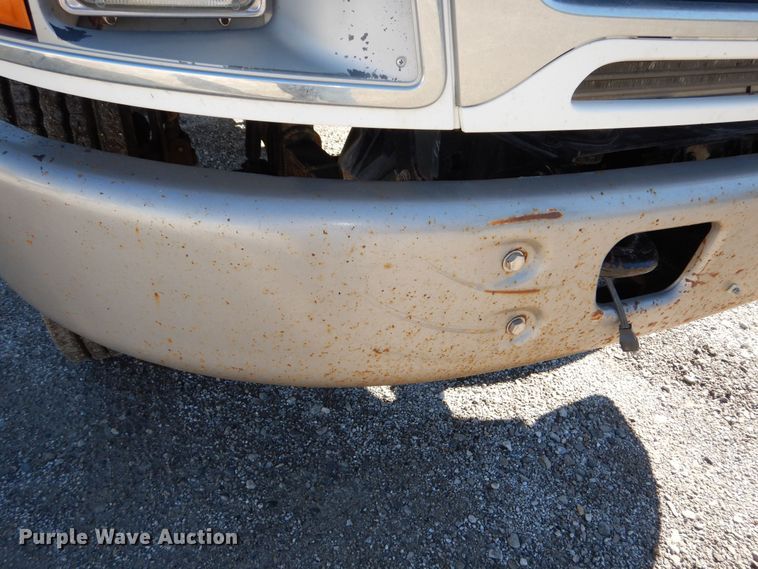 image for item DR5869 2002 Sterling L-Line semi truck