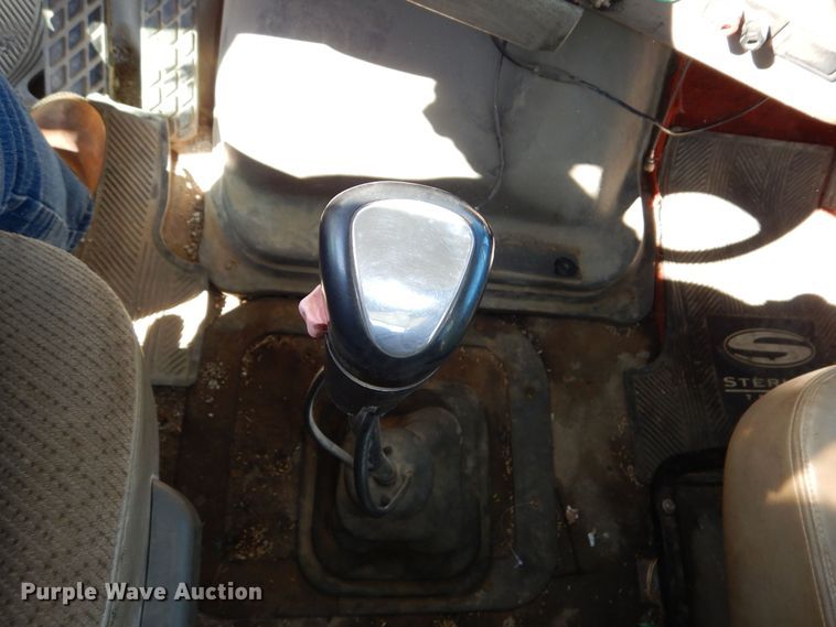 image for item DR5869 2002 Sterling L-Line semi truck