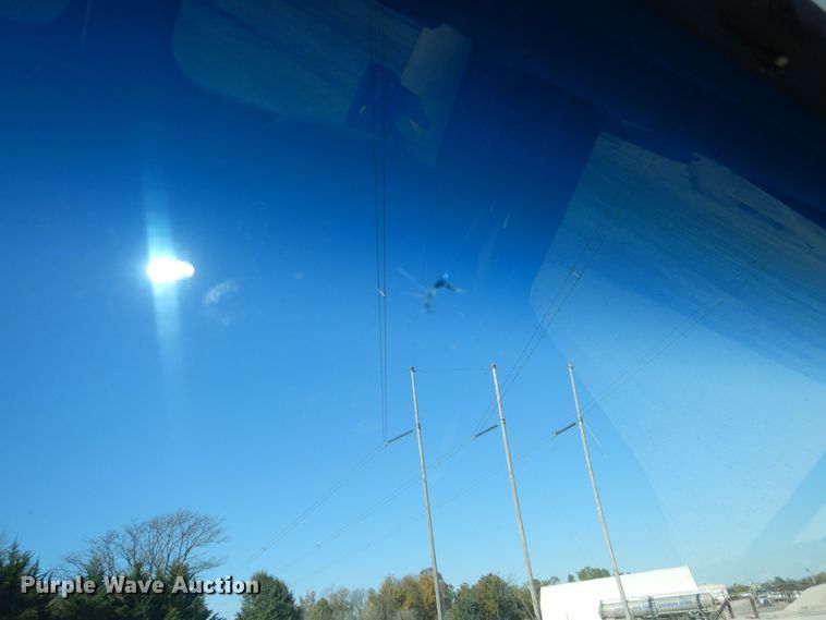 image for item DR5869 2002 Sterling L-Line semi truck